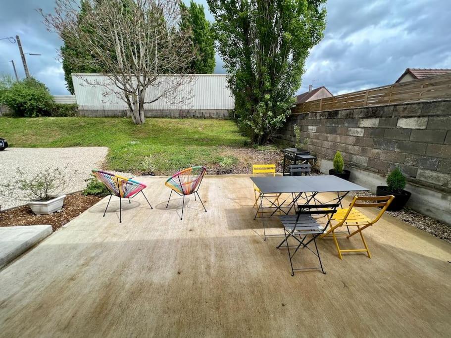 Logement De Plain-Pied Avec Jardin, Terrasse Gurgy Zewnętrze zdjęcie
